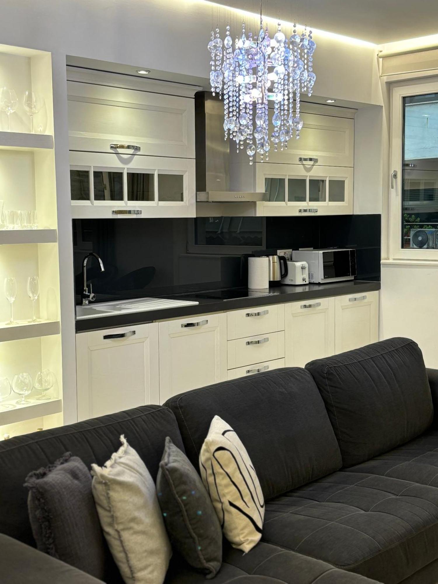 טיראנה Tam Serviced 2Bdr Apartment City Center No6 מראה חיצוני תמונה