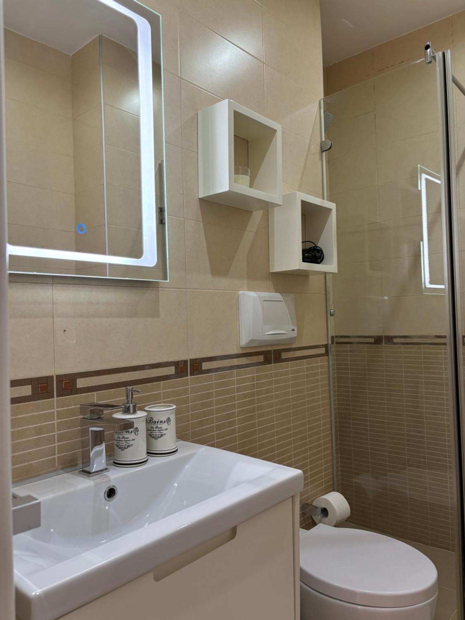 טיראנה Tam Serviced 2Bdr Apartment City Center No6 מראה חיצוני תמונה
