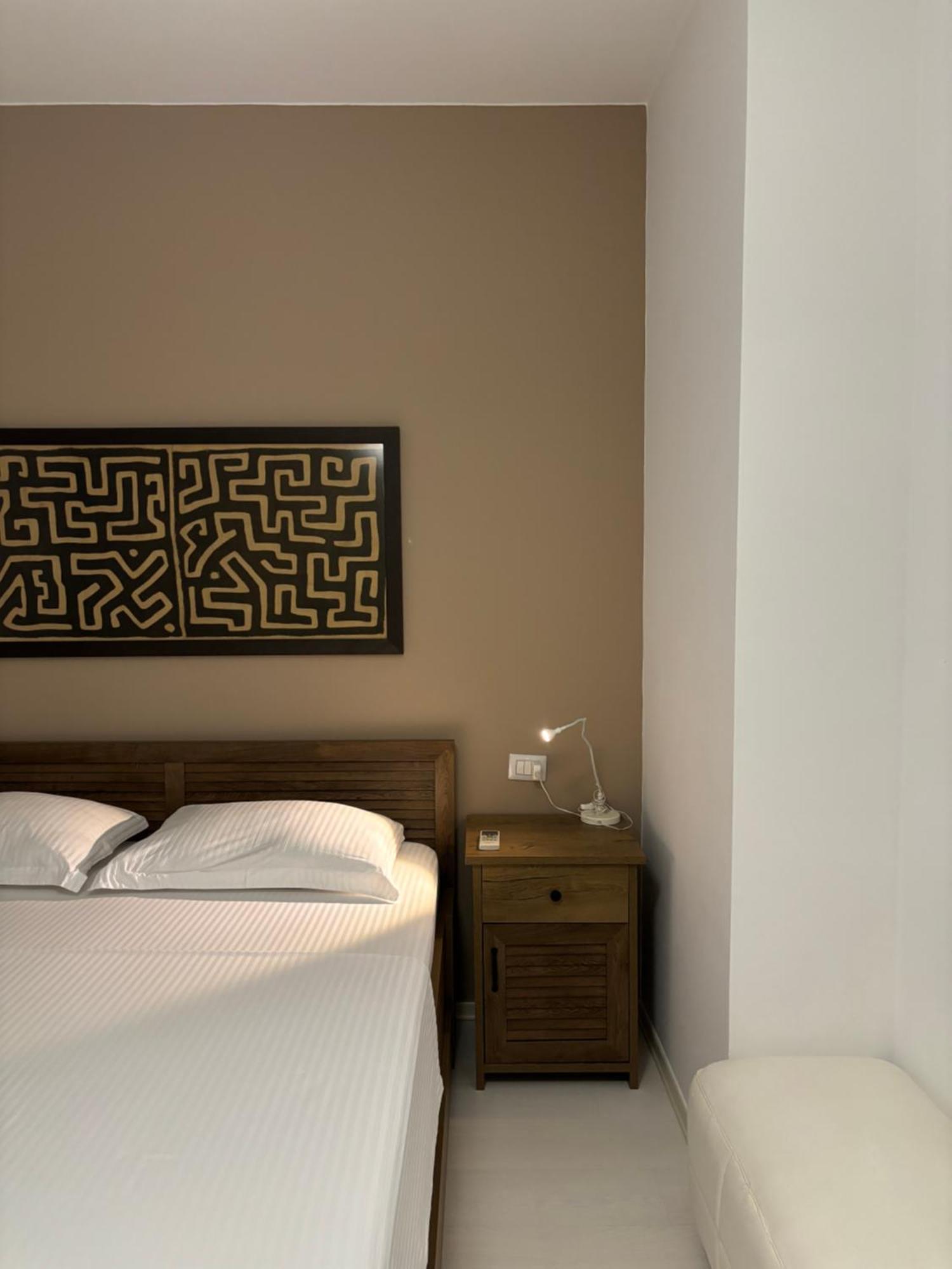 טיראנה Tam Serviced 2Bdr Apartment City Center No6 מראה חיצוני תמונה