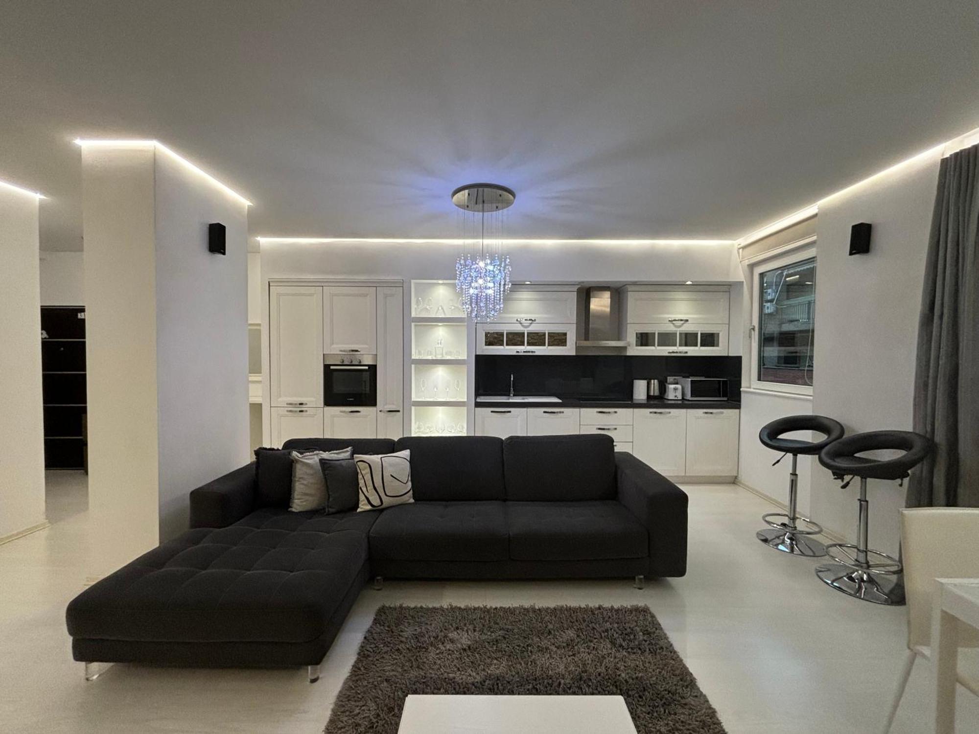 טיראנה Tam Serviced 2Bdr Apartment City Center No6 מראה חיצוני תמונה