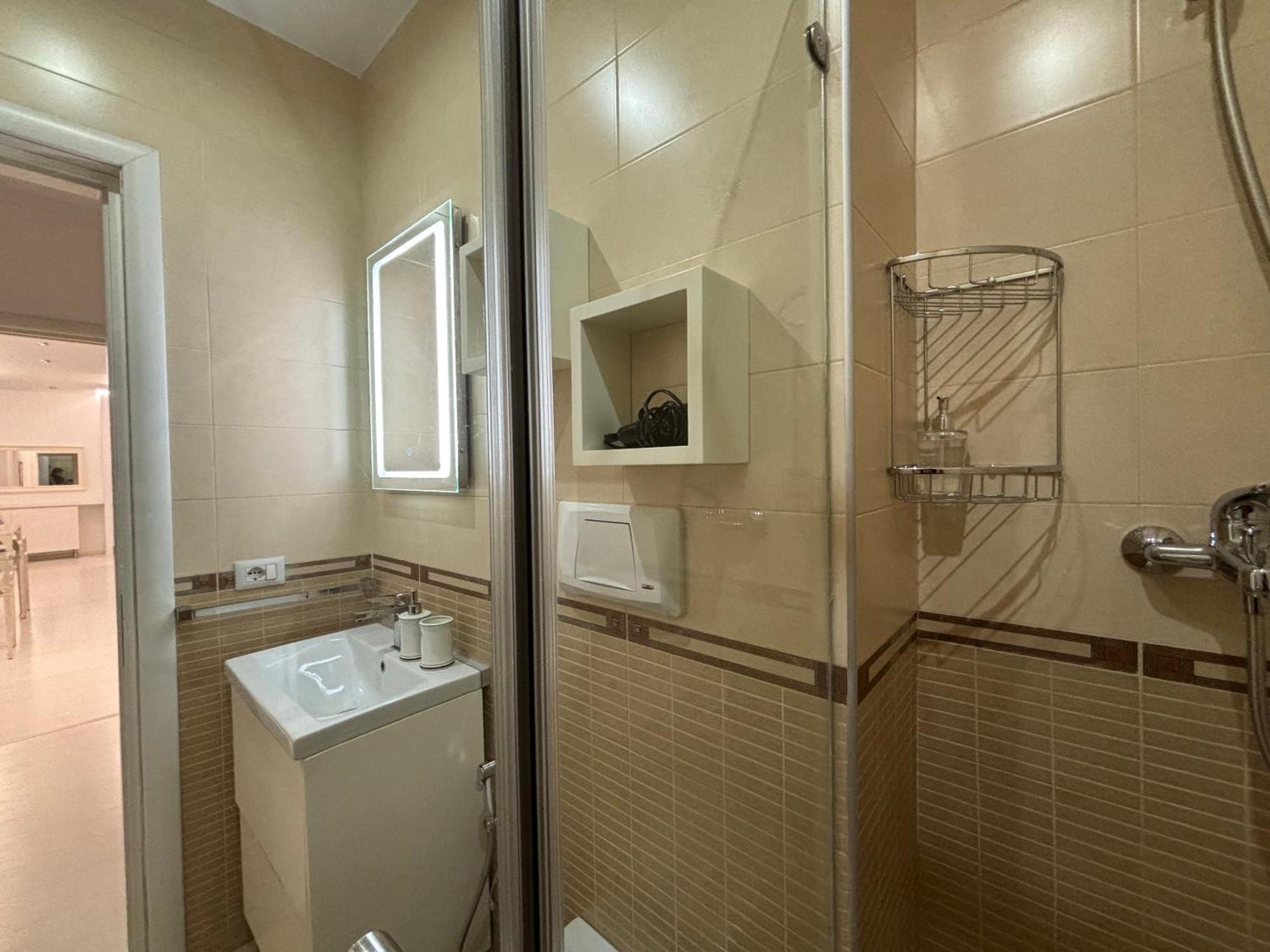 טיראנה Tam Serviced 2Bdr Apartment City Center No6 מראה חיצוני תמונה