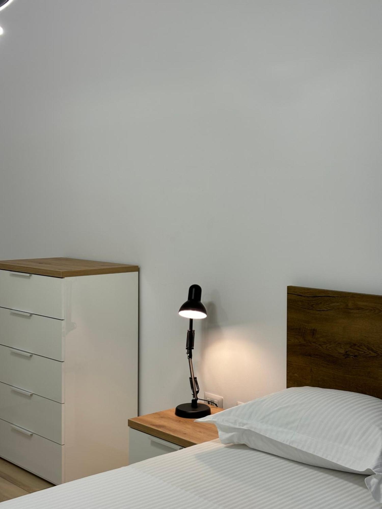 טיראנה Tam Serviced 2Bdr Apartment City Center No6 מראה חיצוני תמונה